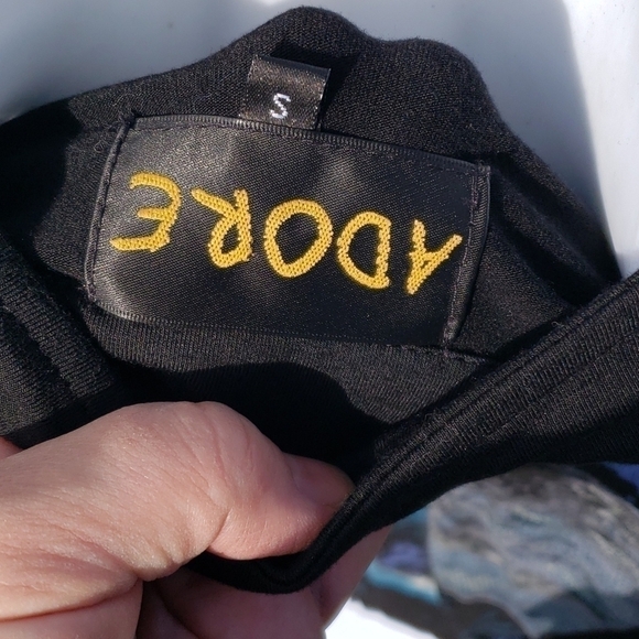 𝅺ADORE women's size small zip front sweater - Picture 6 of 8